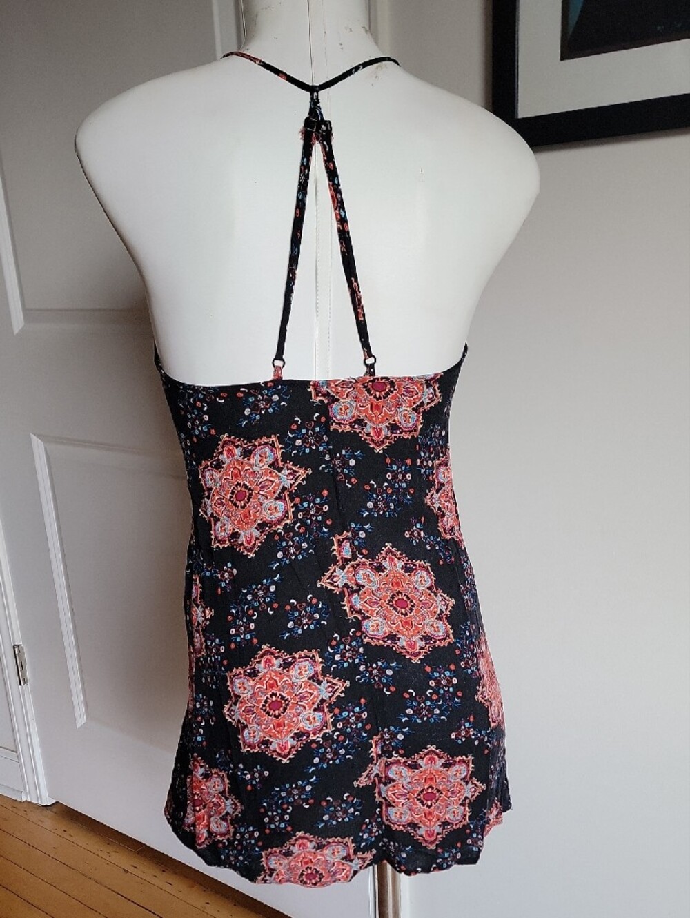 Full Tilt Tilly's Boho Paisley Mandala Keyhole Halter Mini Dress XS - Picture 2 of 3